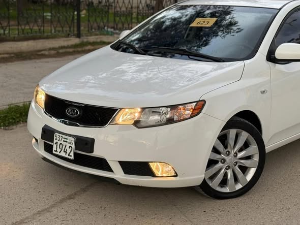 كيا فورتي 2011 - صورة 1