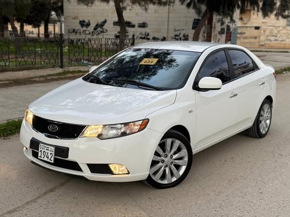 كيا فورتي 2011 - صورة 3