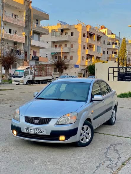 كيا ريو 2009 - صورة 1