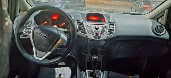 فورد فيستا 2010 - صورة 5