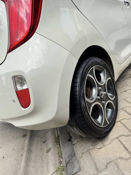 كيا مورنك 2012 - صورة 3