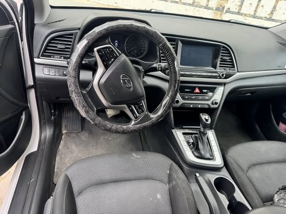 كيا مورنك 2012 - صورة 4