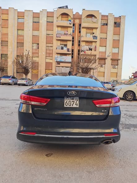 كيا اوبتيما 2016 - صورة 4