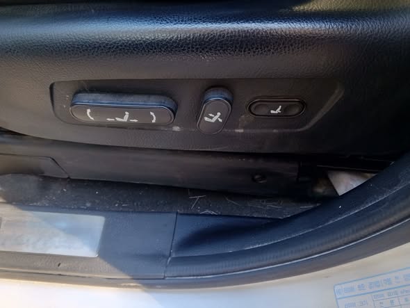 Ssangyong Mohave 2012 - صورة 5