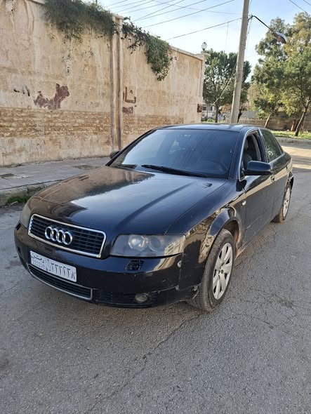 اودي A4 2001 - صورة 4