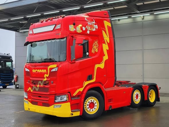 سكانيا ار 450 2016 - صورة 1