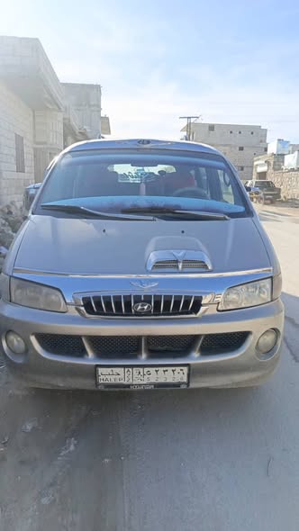 هيونداي H-100 2004 - صورة 1