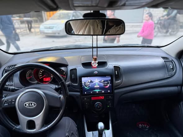 كيا سيراتو 2009 - صورة 4