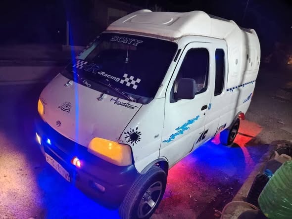 شانا بيك اب حبة وربع 2004 - صورة 1