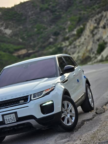 رنج روفر إيفوك 2018 - صورة 1