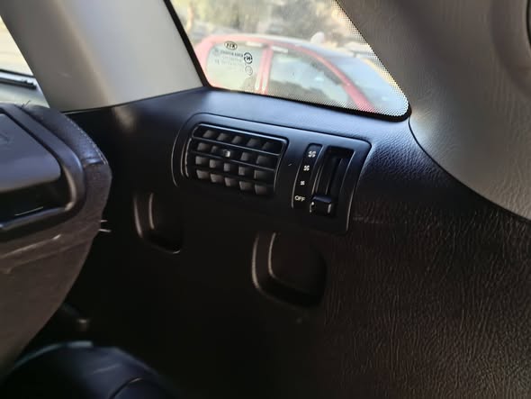 كيا سورينتو 2011 - صورة 4