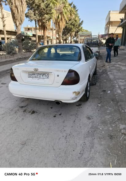 هيونداي سوناتا 1998 - صورة 2