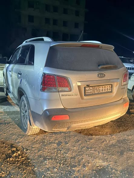 كيا سورينتو 2010 - صورة 3