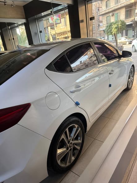 Hyundai افانتي 2017 - صورة 2