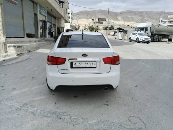 كيا فورتي 2011 - صورة 2