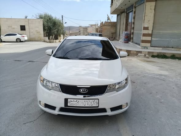 كيا فورتي 2011 - صورة 4