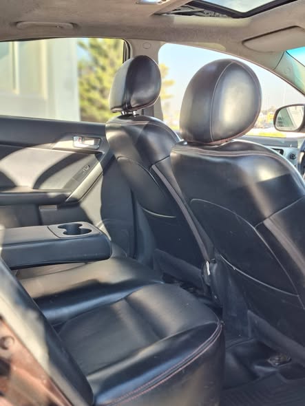 كيا فورتي 2011 - صورة 4