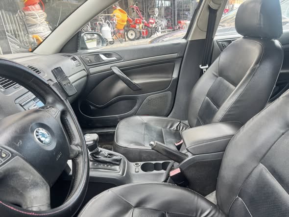 سكودا اوكتافيا 2008 - صورة 3