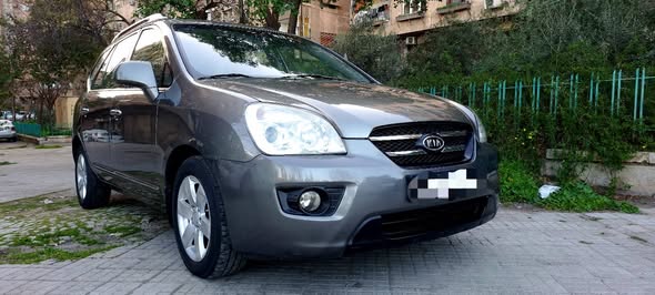 كيا كارينز 2009 - صورة 1