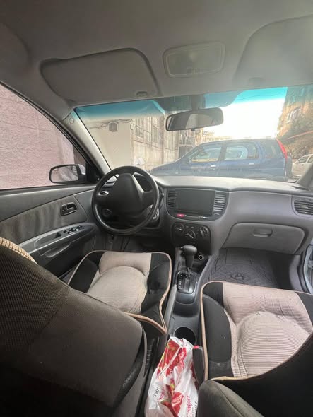 كيا ريو 2008 - صورة 4