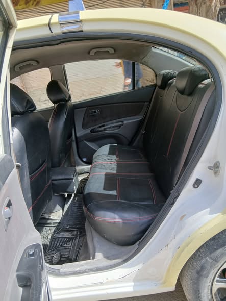 كيا ريو 2011 - صورة 5