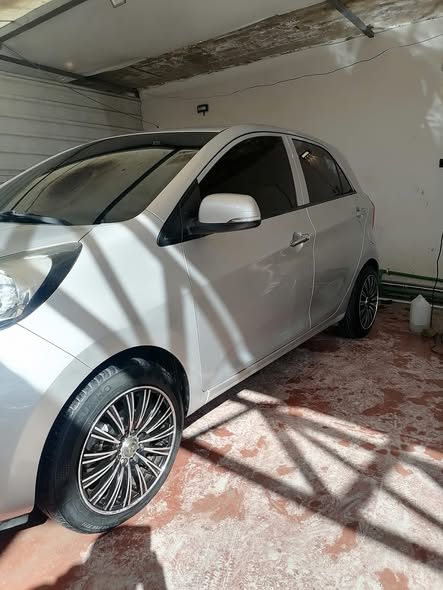 كيا بيكانتو 2013 - صورة 1