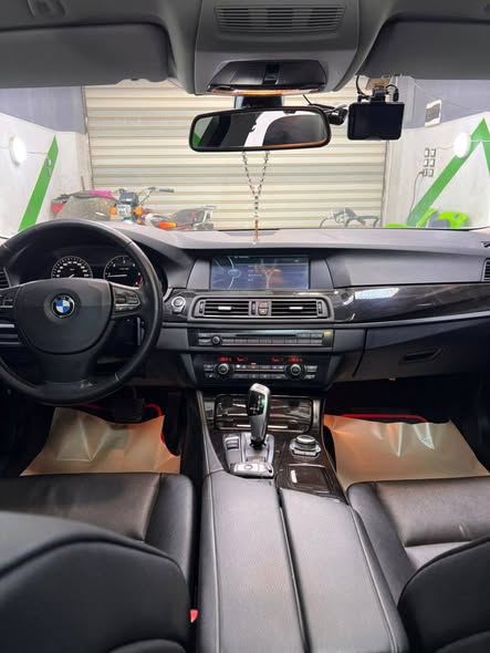 BMW 520d 2013 - صورة 2