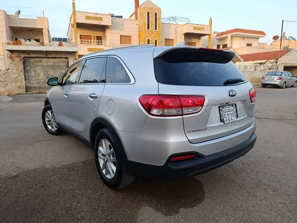 كيا سورينتو 2016 - صورة 4