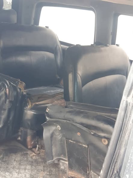 هيونداي ستاريكس 1999 - صورة 3