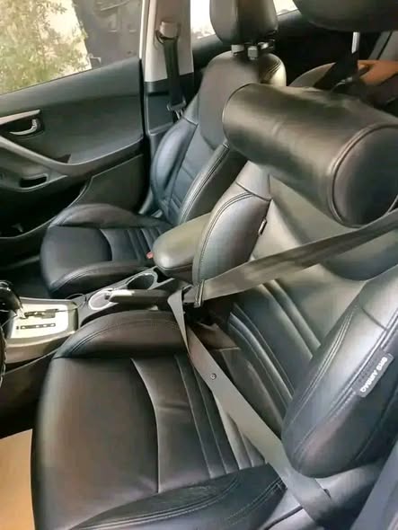 Hyundai افانتي 2012 - صورة 4