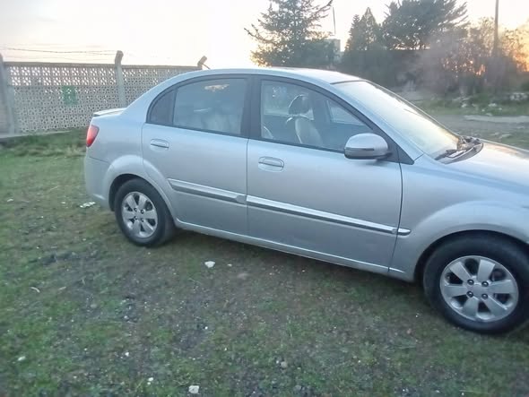 كيا ريو 2011 - صورة 1