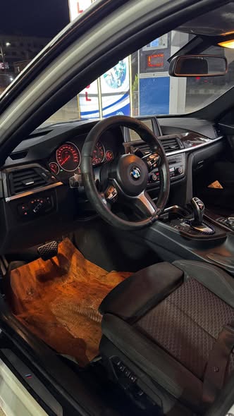 بي إم دبليو 320i 2015 - صورة 3