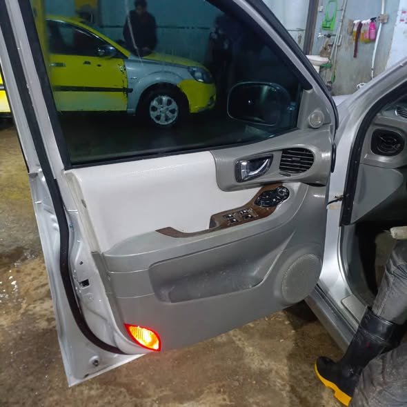 جيب ضفدع 2005 - صورة 3