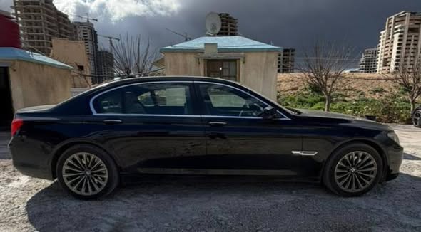 BMW 740 Li 2011 - صورة 3
