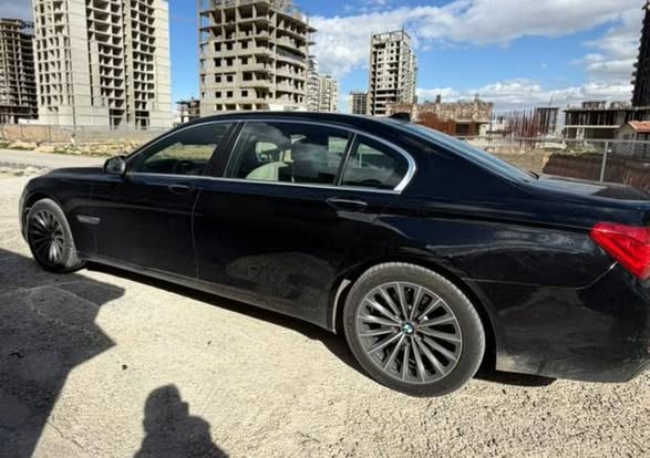 BMW 740 Li 2011 - صورة 5