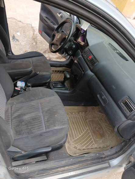 سكودا اوكتافيا 2002 - صورة 2