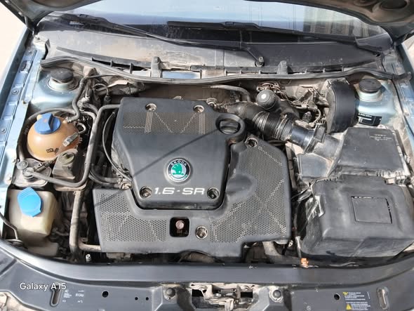 سكودا اوكتافيا 2002 - صورة 3