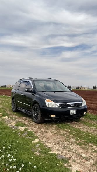 كيا جراند كرنفال 2011 - صورة 1