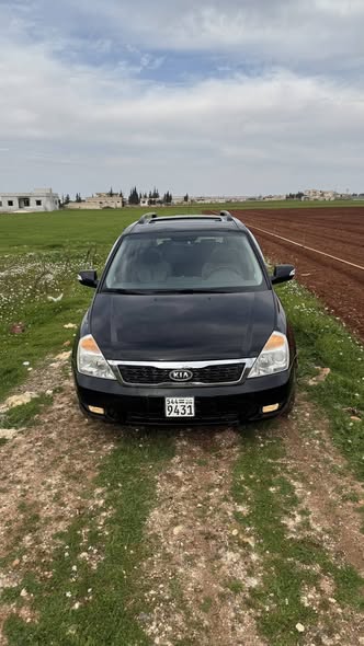 كيا جراند كرنفال 2011 - صورة 3