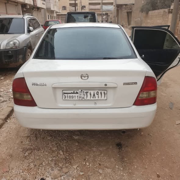 مازدا Familia 2002 - صورة 3