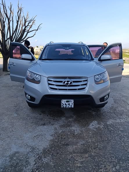 هونداي سانتافي 2011 - صورة 3