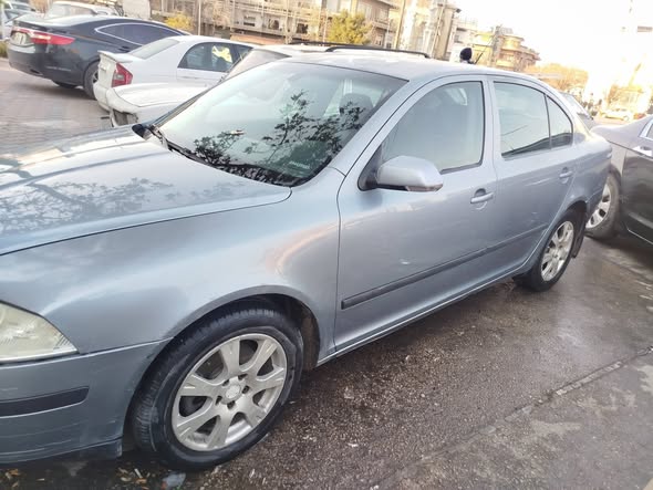 سكودا اوكتافيا 2005 - صورة 4