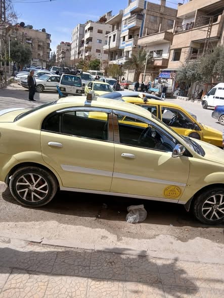 كيا ريو 2011 - صورة 1