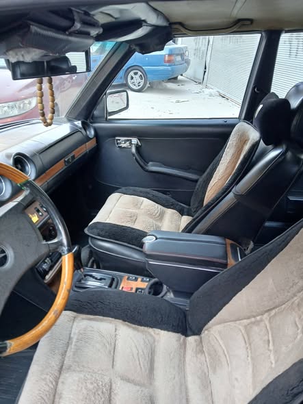 مرسيدس ٢٠٠ 1979 - صورة 5