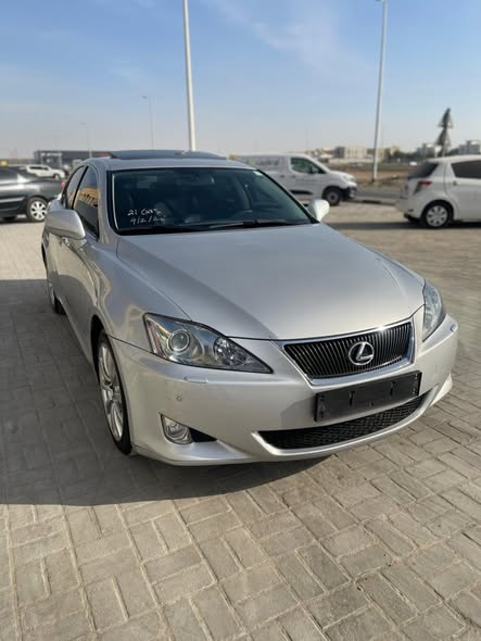 لكزس IS250 2008 - صورة 5