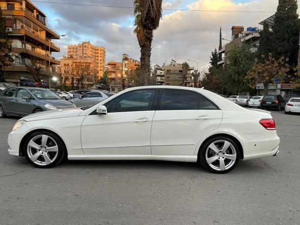 مرسيدس بنز E350 2011 - صورة 5