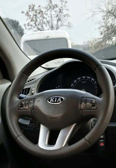 كيا سبورتاج 2011 - صورة 5