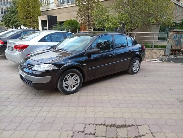 رينو ميغان 2005 - صورة 2
