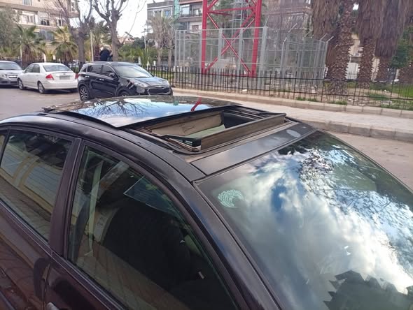 رينو ميغان 2005 - صورة 5