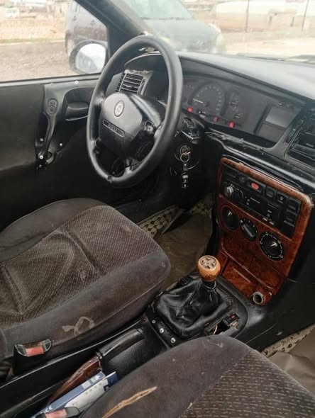 أوبل null 1996 - صورة 4